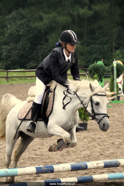 kasia_turkot_idylla_osw_2010_1_20120103_1298611860